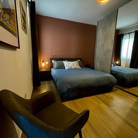 Airport Accommodation Bedroom With Your Own Private Bathroom Self Check In And Self Check Out Air-Condition Included Mqabba Eksteriør bilde